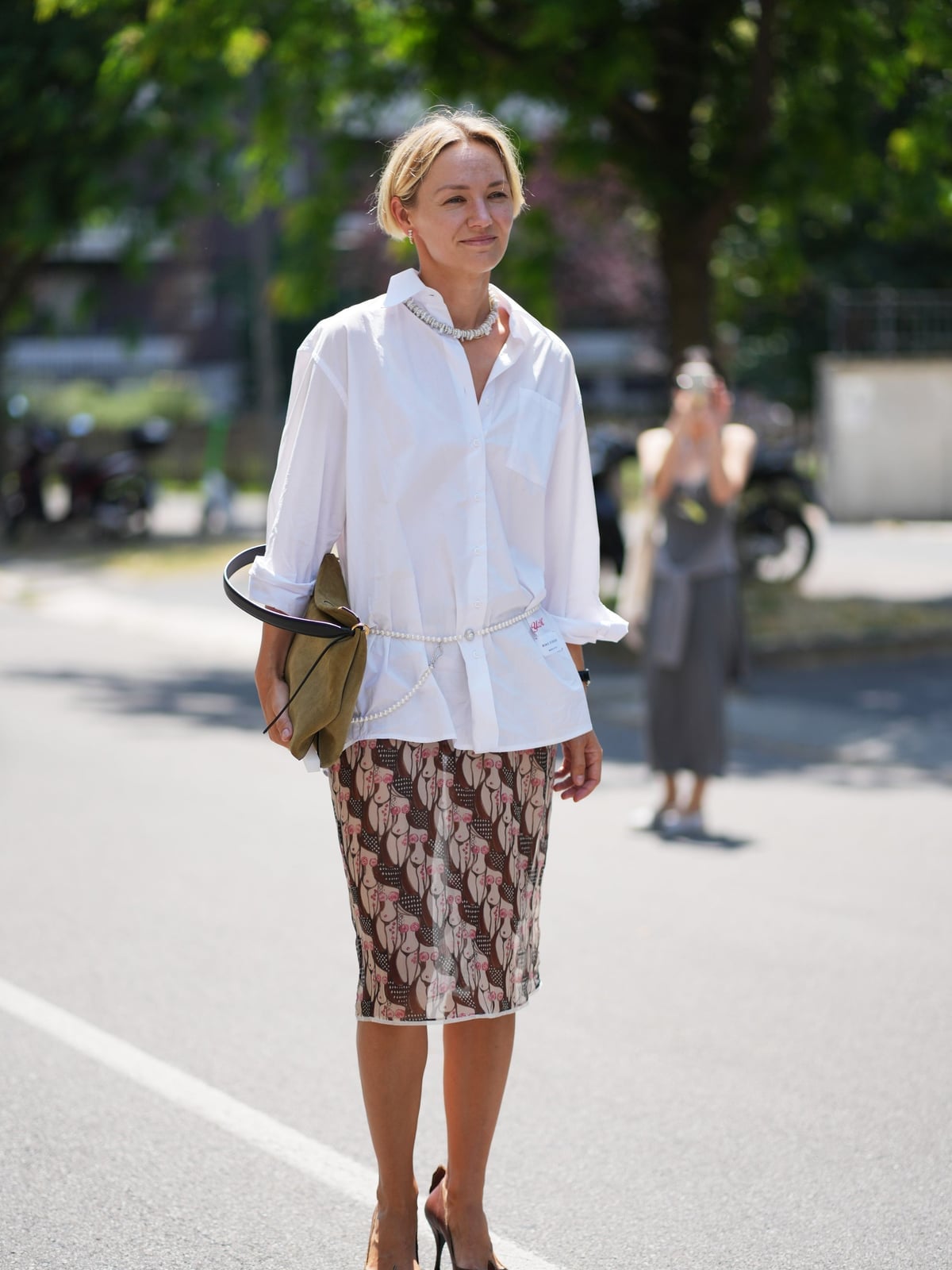 Patterned Mesh Pencil Skirt with Oversized Shirt Patterned Mesh Pencil Skirt with Oversized Shirt — Pencil Skirt Outfits