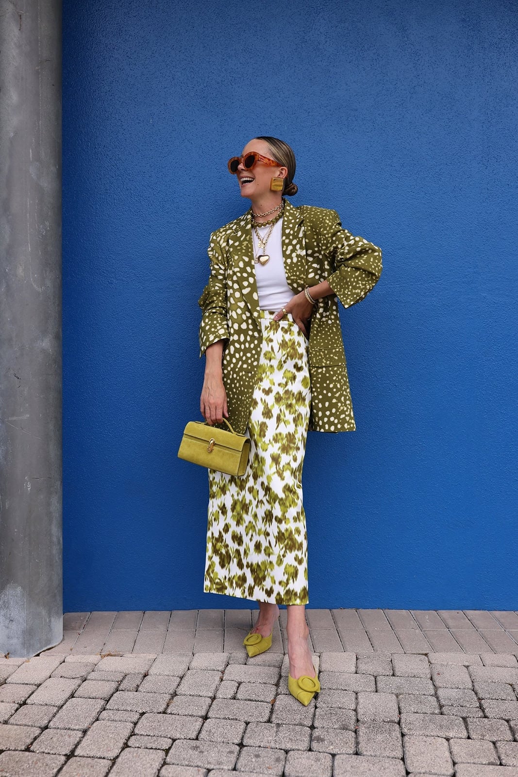 Floral Pencil Skirt with Tank and Blazer Floral Pencil Skirt with Tank and Blazer — Pencil Skirt Outfits