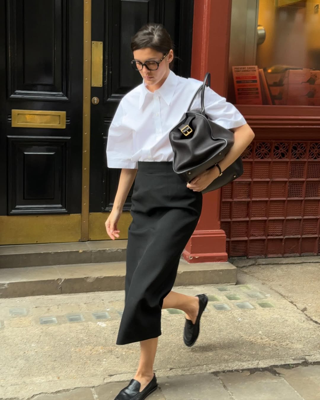 Black Pencil Skirt and Oversized White Shirt Black Pencil Skirt and Oversized White Shirt — Pencil Skirt Outfits