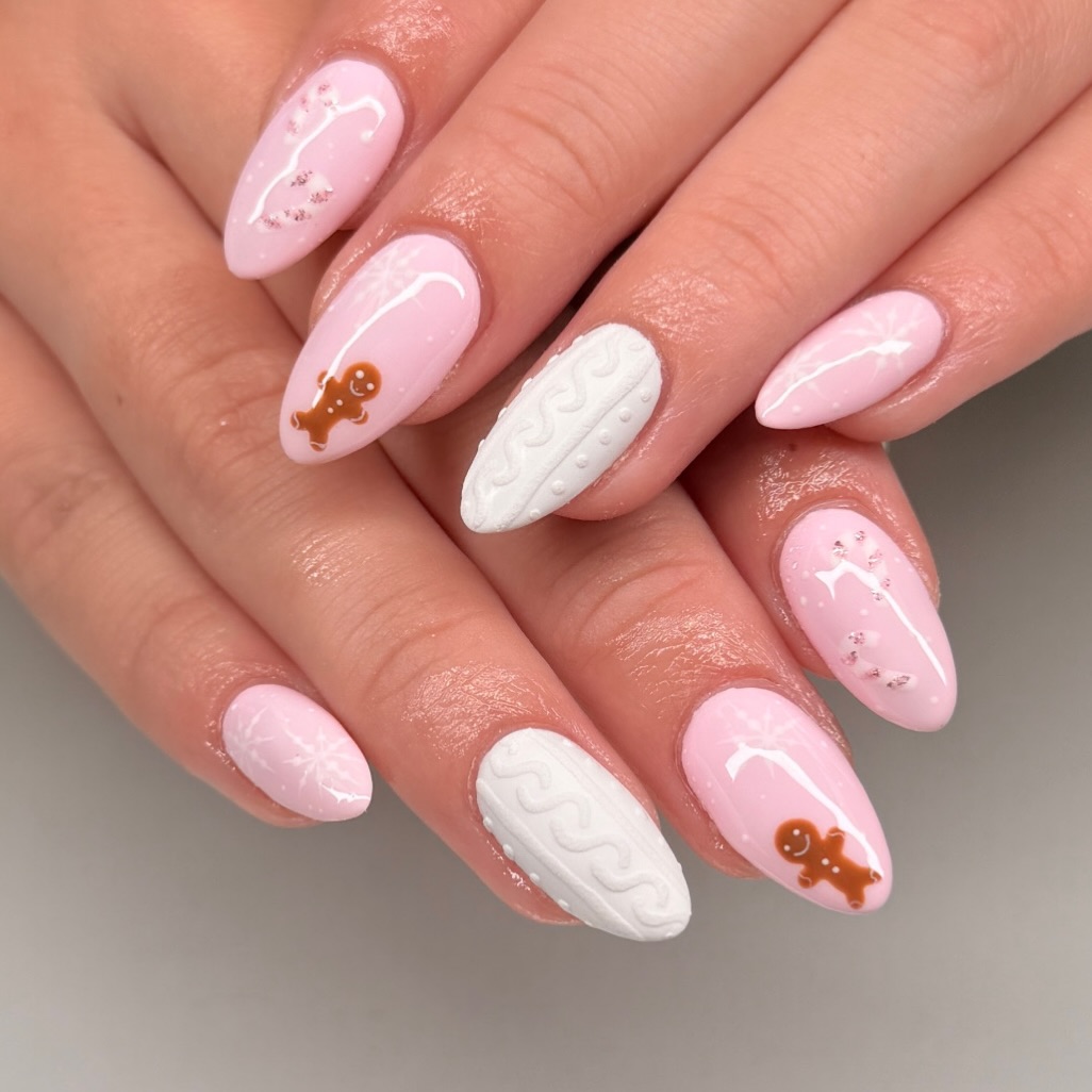 Pink Gingerbread Man & Sweater Nails