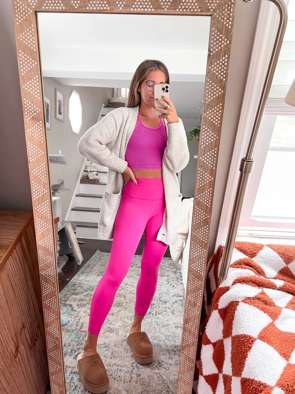 Pink Leggings With Purple Top and Cream Cardigan, Close-Up Take Pink Leggings With Purple Top and Cream Cardigan, Close-Up Take — Pink Leggings Outfit