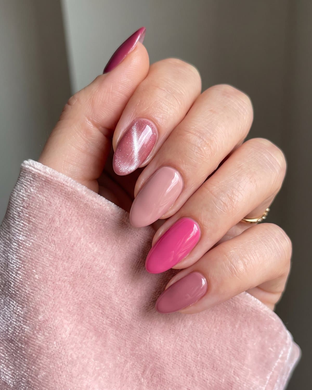 Medium Almond Nails With Pink Lavender Shift — Pink Nail Colors