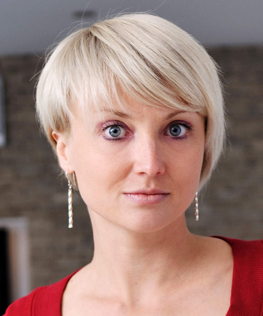 Asymmetrical Light Brown Pixie Bob With Textured Front — Pixie Bob Haircut