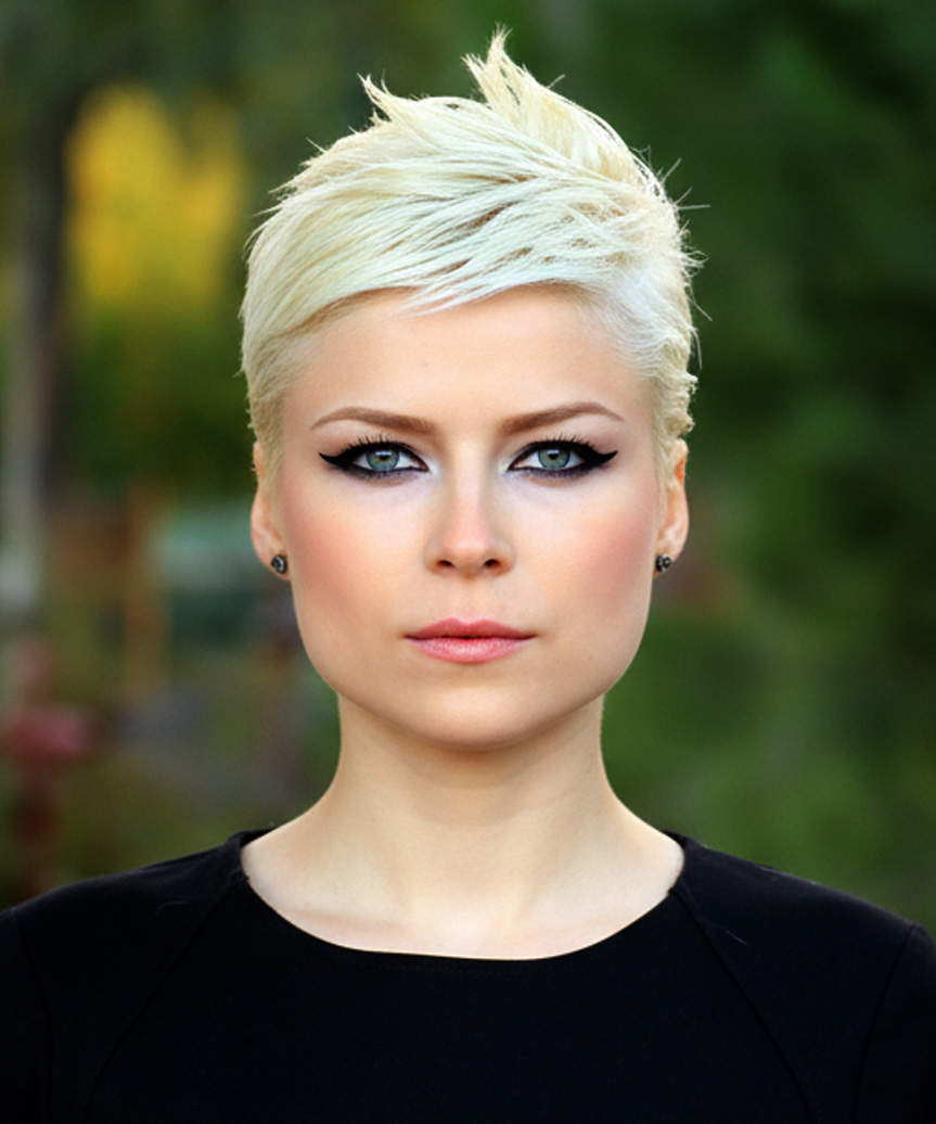 Piecey Platinum Blonde Pixie Fringe Piecey Platinum Blonde Pixie Fringe — Pixie Cut Hairstyles