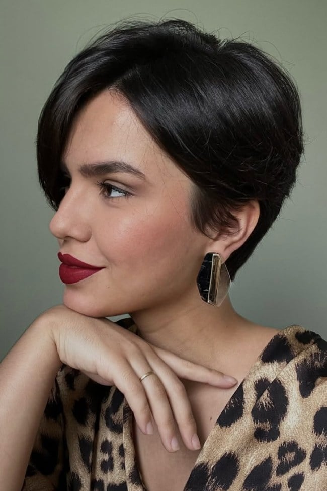 Smooth Dark Brown Pixie With Side Bangs Smooth Dark Brown Pixie With Side Bangs — Pixie Cut Hairstyles