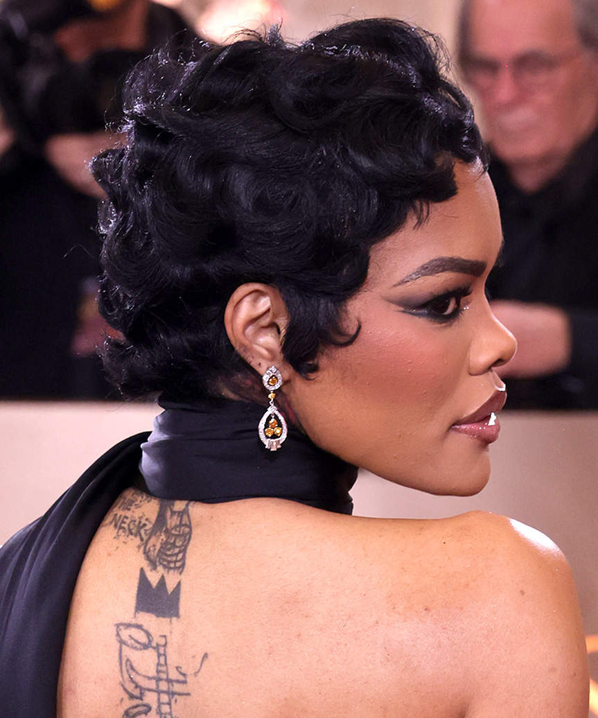 Thick Curly Pixie With Vintage Finger Waves, Ear Thick Curly Pixie With Vintage Finger Waves, Ear — Pixie Cut Hairstyles