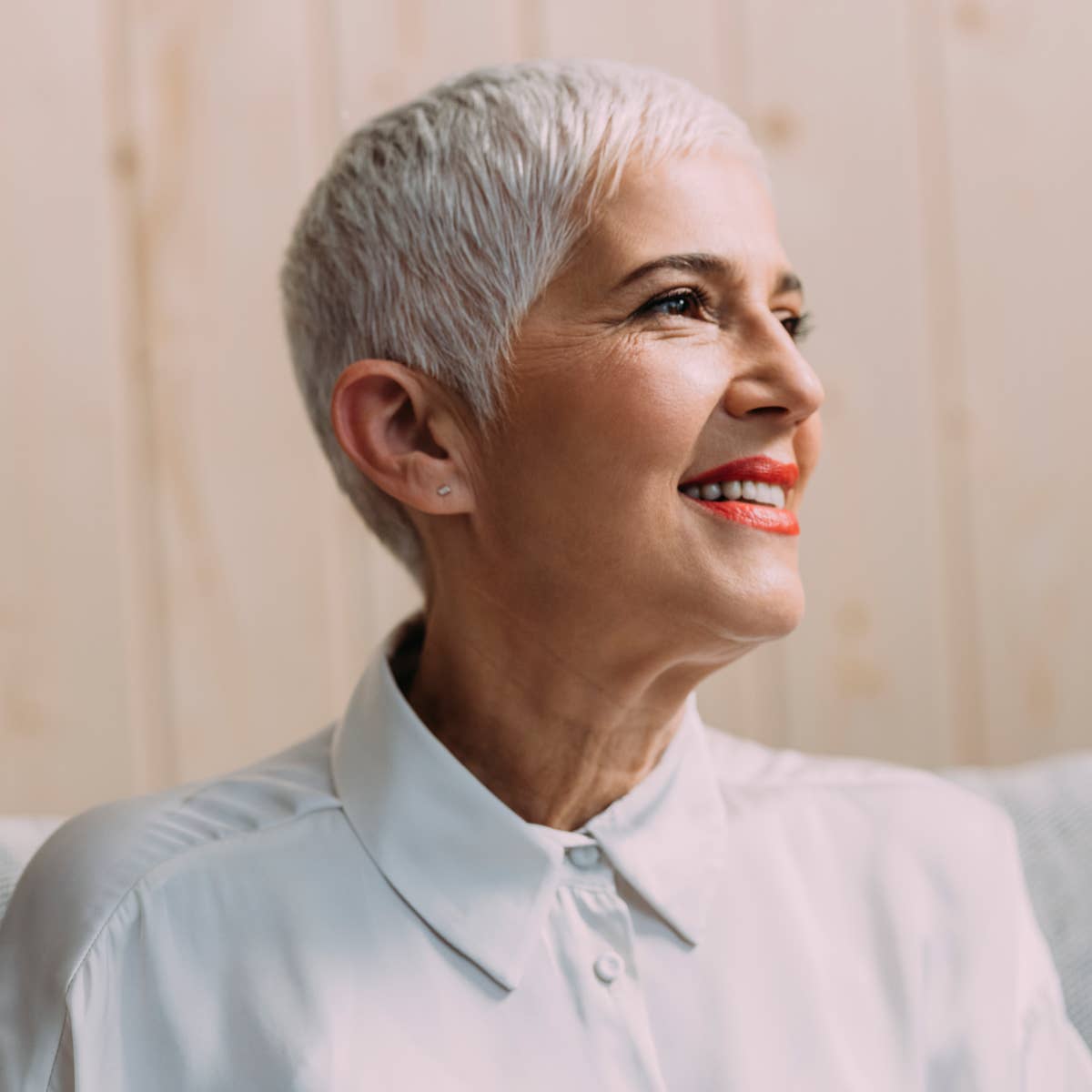 Textured Silver Gray Pixie With Volume — Pixie Haircuts