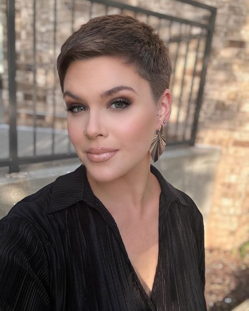 Textured Brown Pixie With Side Part — Pixie Hairstyles