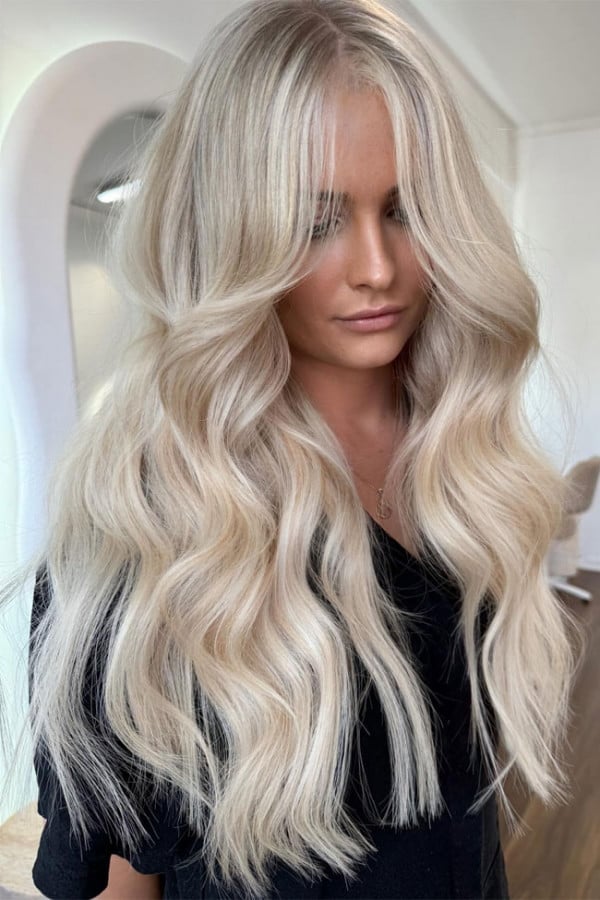 Mid-Back Length Platinum Blonde With Loose Waves Mid-Back Length Platinum Blonde With Loose Waves