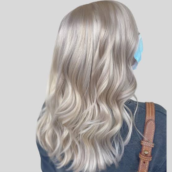 Ashy Platinum Blonde With Subtle Dimension Ashy Platinum Blonde With Subtle Dimension