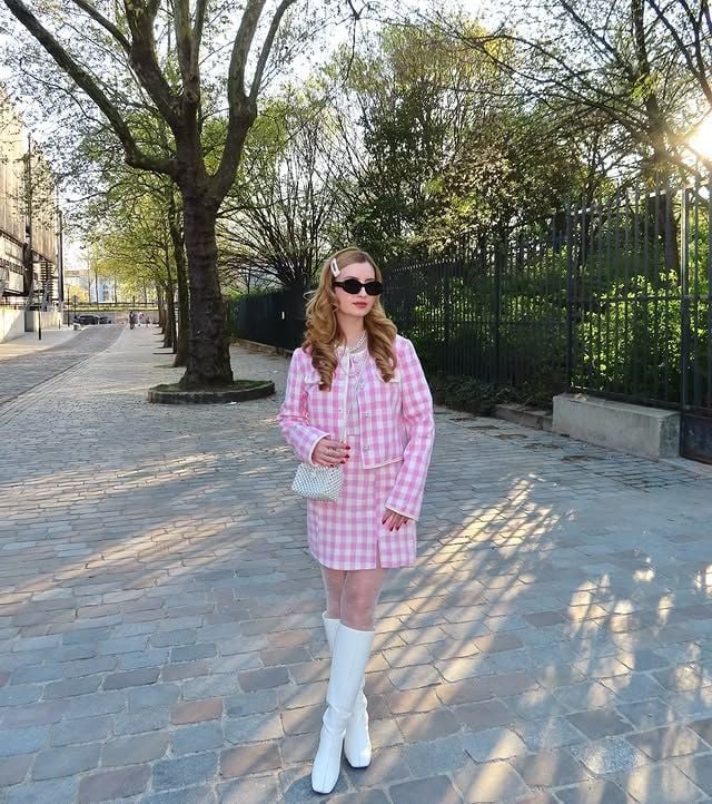 Gingham Check Set with Knee-High Boots Gingham Check Set with Knee-High Boots — Preppy Outfits