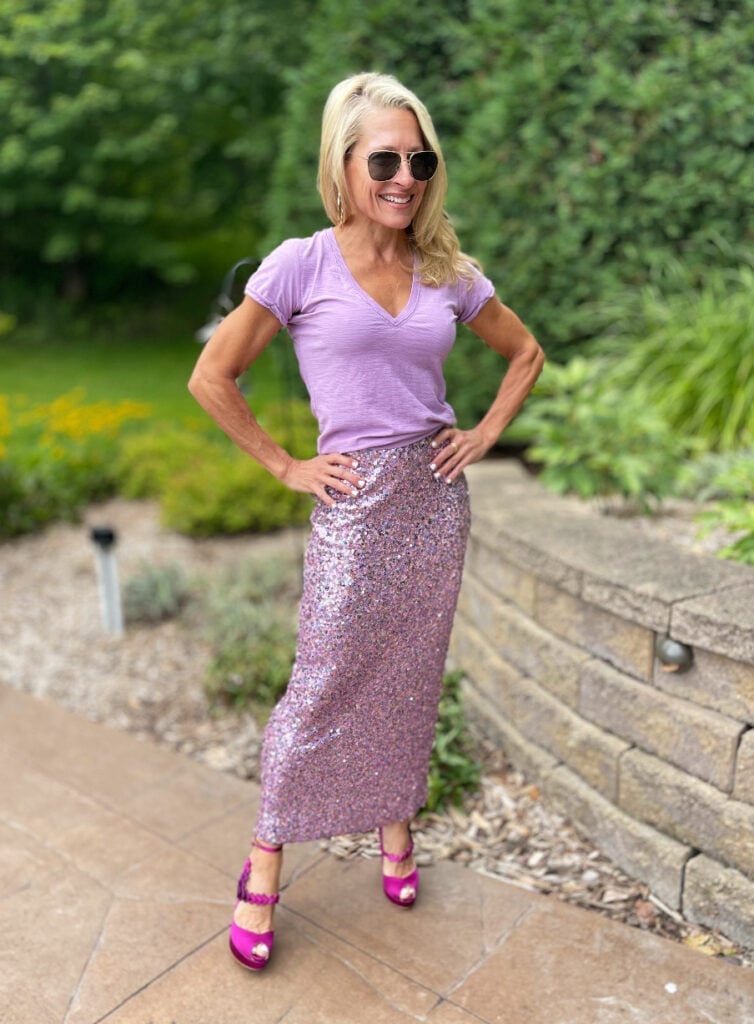 Lavender T-Shirt With Pink Sequin Skirt Lavender T-Shirt With Pink Sequin Skirt — Purple Outfits