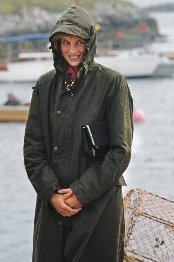 Dark Green Waxed Jacket with Hood and Pink Scarf and Black Clutch Bag — Rain Jacket Outfits