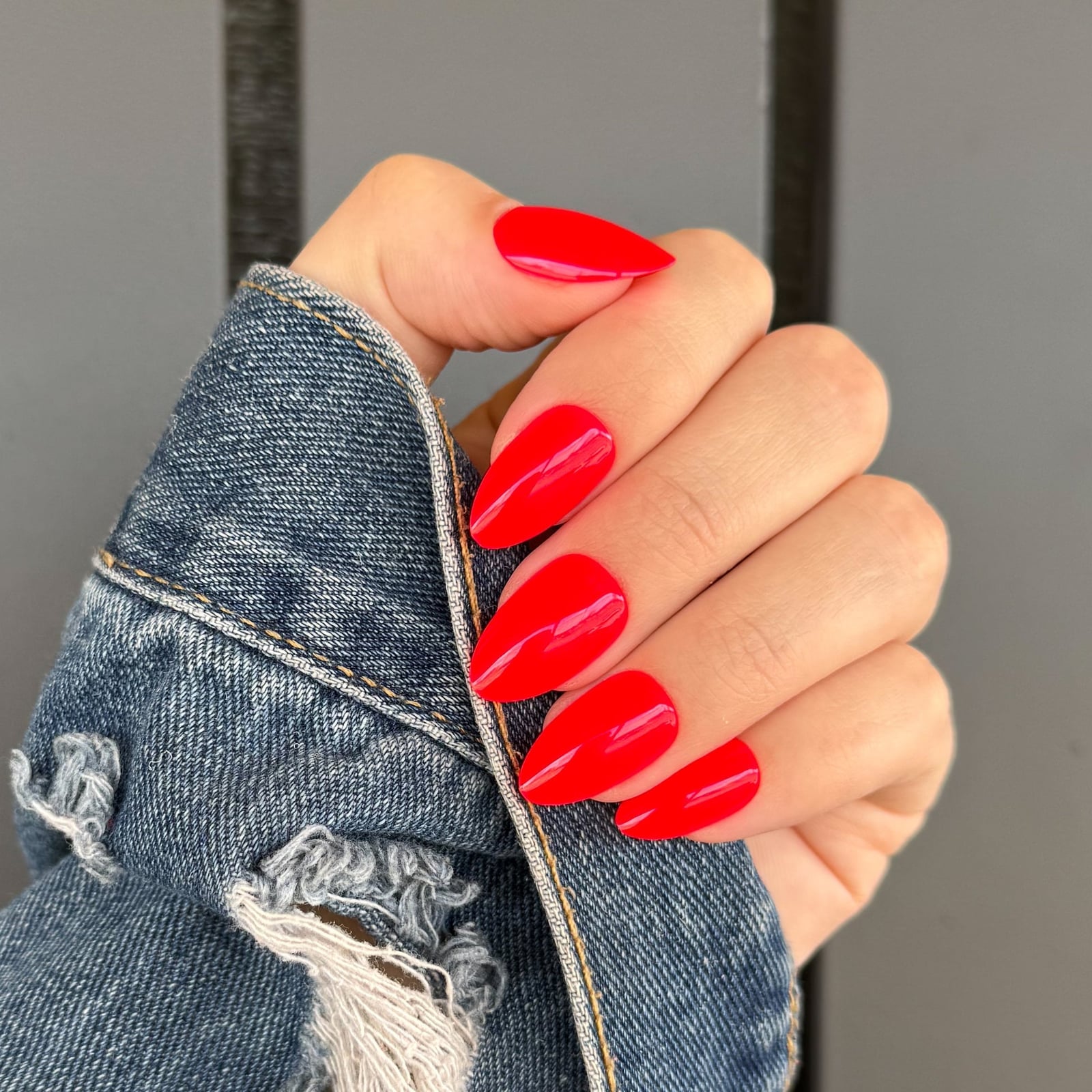 Neon Red Glossy Medium Almond Nails Neon Red Glossy Medium Almond Nails — Red Almond Nails