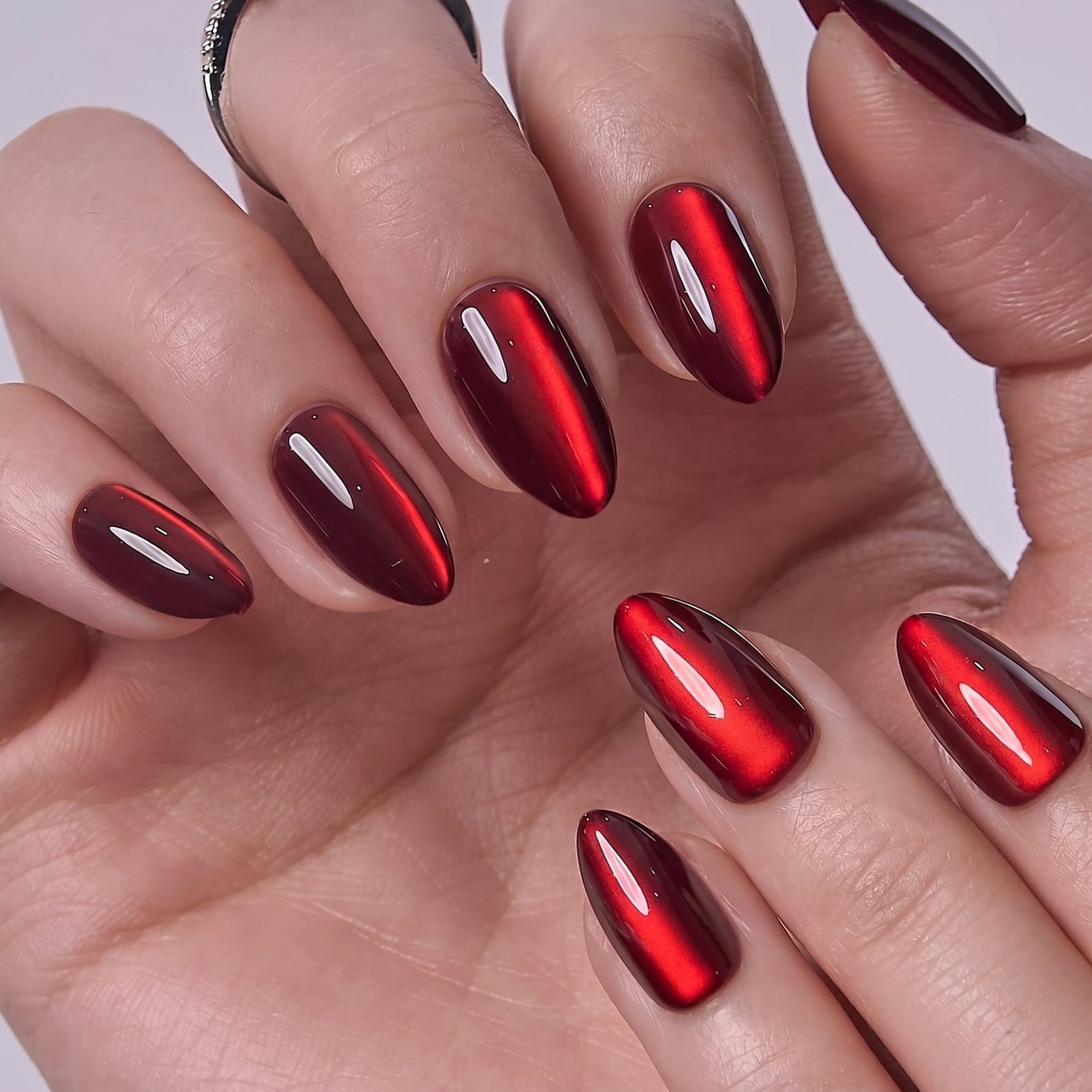 Deep Red Glossy Cat-Eye Short Almond Nails Deep Red Glossy Cat-Eye Short Almond Nails — Red Almond Nails