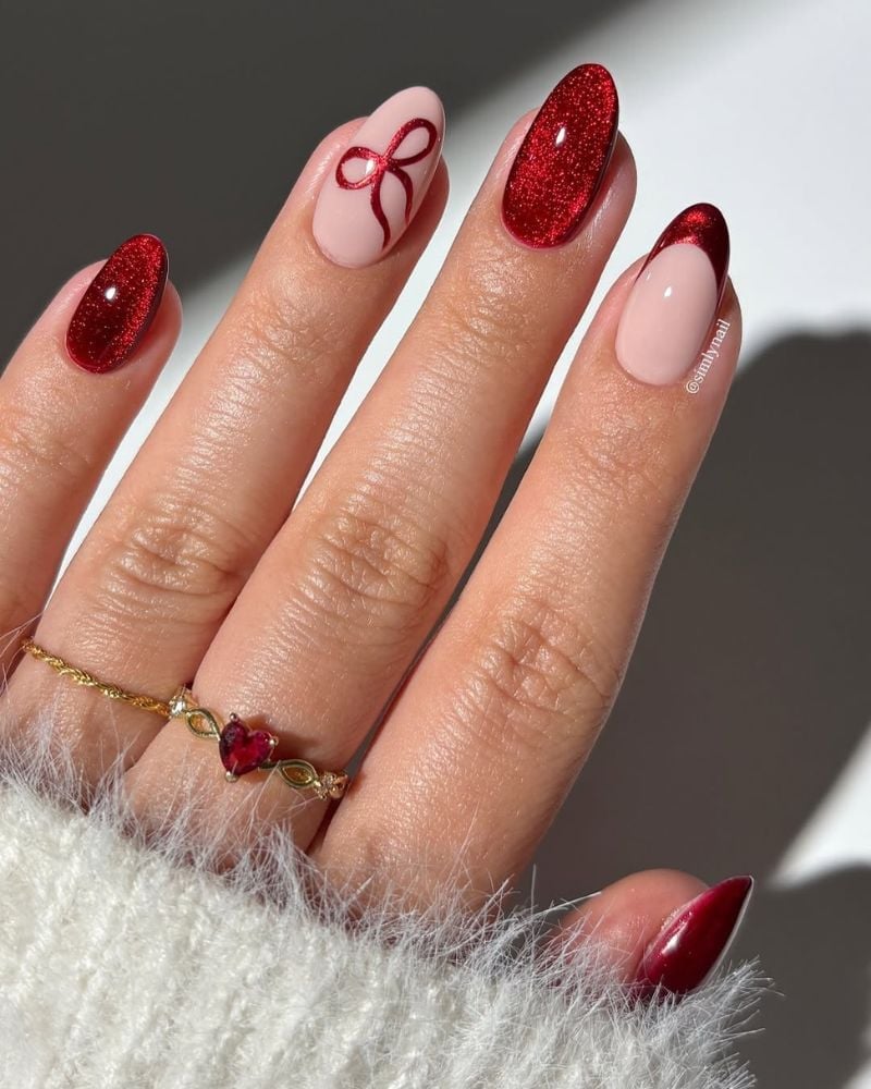 Glitter Red Bow French Tip Medium Almond Nails Glitter Red Bow French Tip Medium Almond Nails — Red Almond Nails