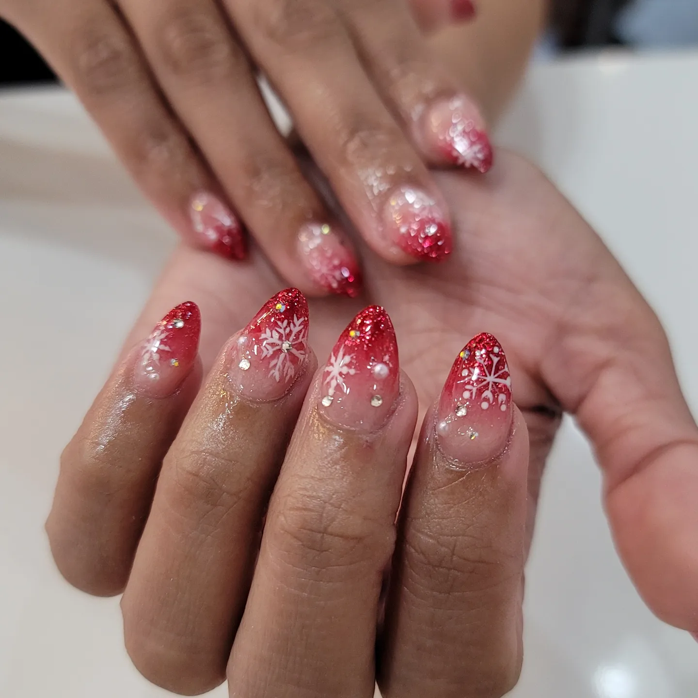 Red Glitter Snowflake Ombre Almond Nails