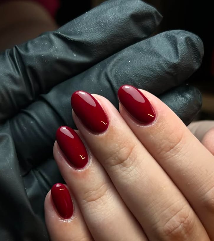 Deep Glossy Red Medium Oval Nails — Red Nails