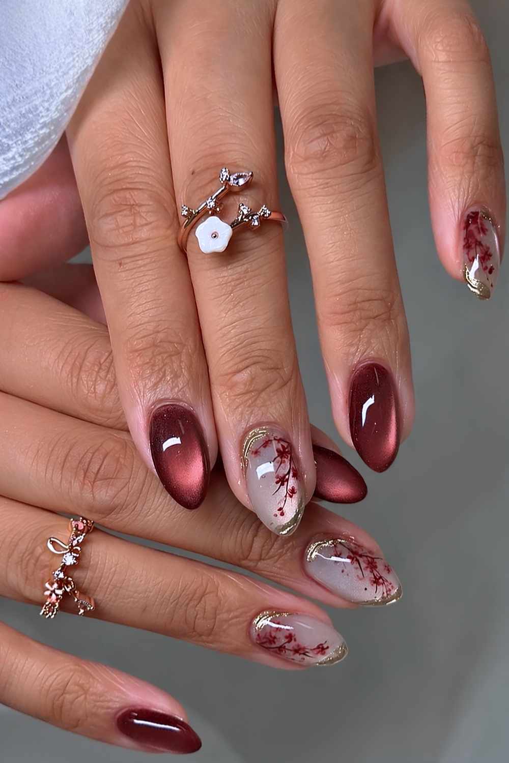 Deep Red Cat-Eye Sheer Nude Marbling Gold Glitter Nails — Red Nails