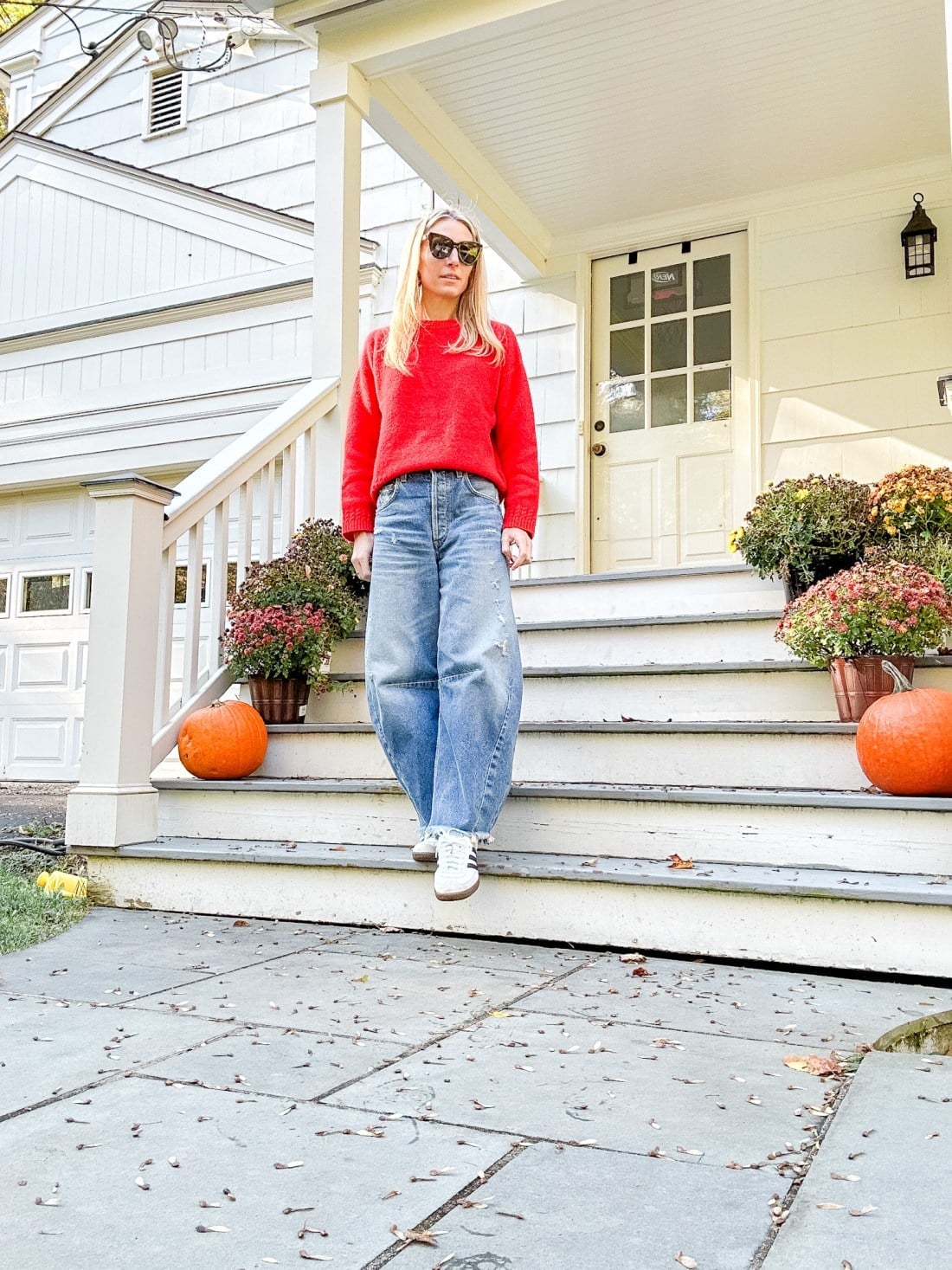 Relaxed Red Crewneck Sweater With Baggy Wide Leg Jeans Relaxed Red Crewneck Sweater With Baggy Wide Leg Jeans — Red Sweater Outfit