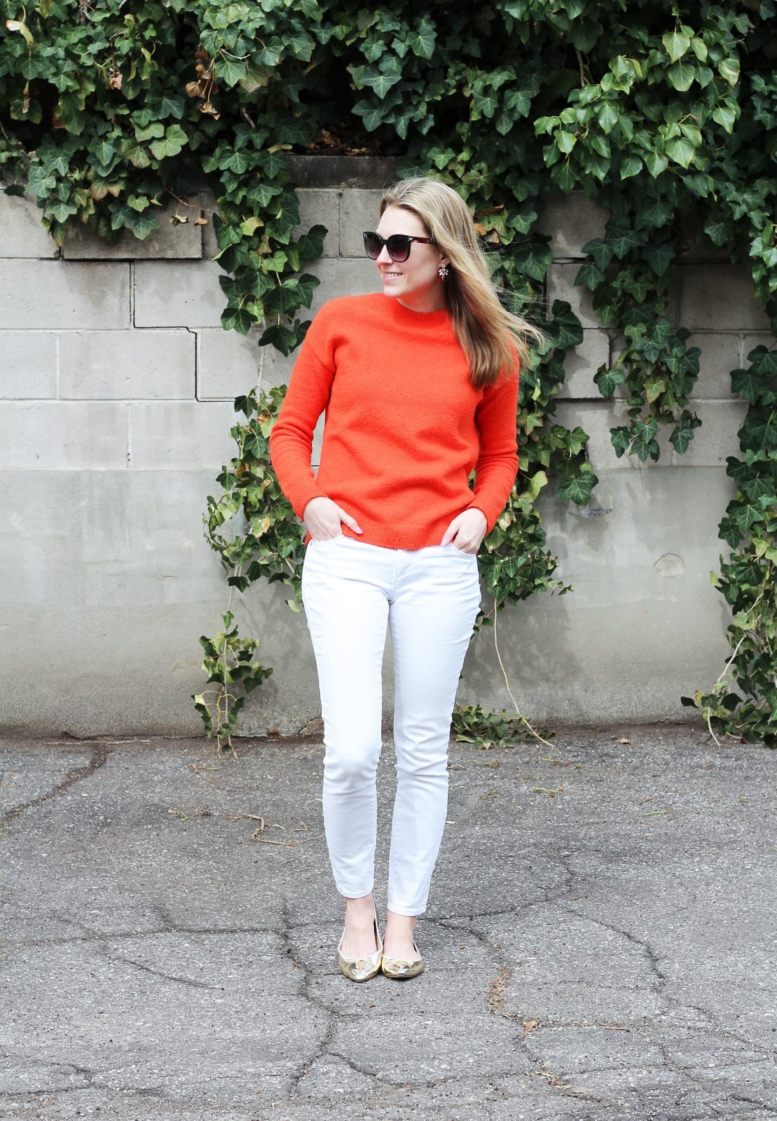 Orange-Red Textured Knit Sweater With White Skinny Jeans Orange-Red Textured Knit Sweater With White Skinny Jeans — Red Sweater Outfit