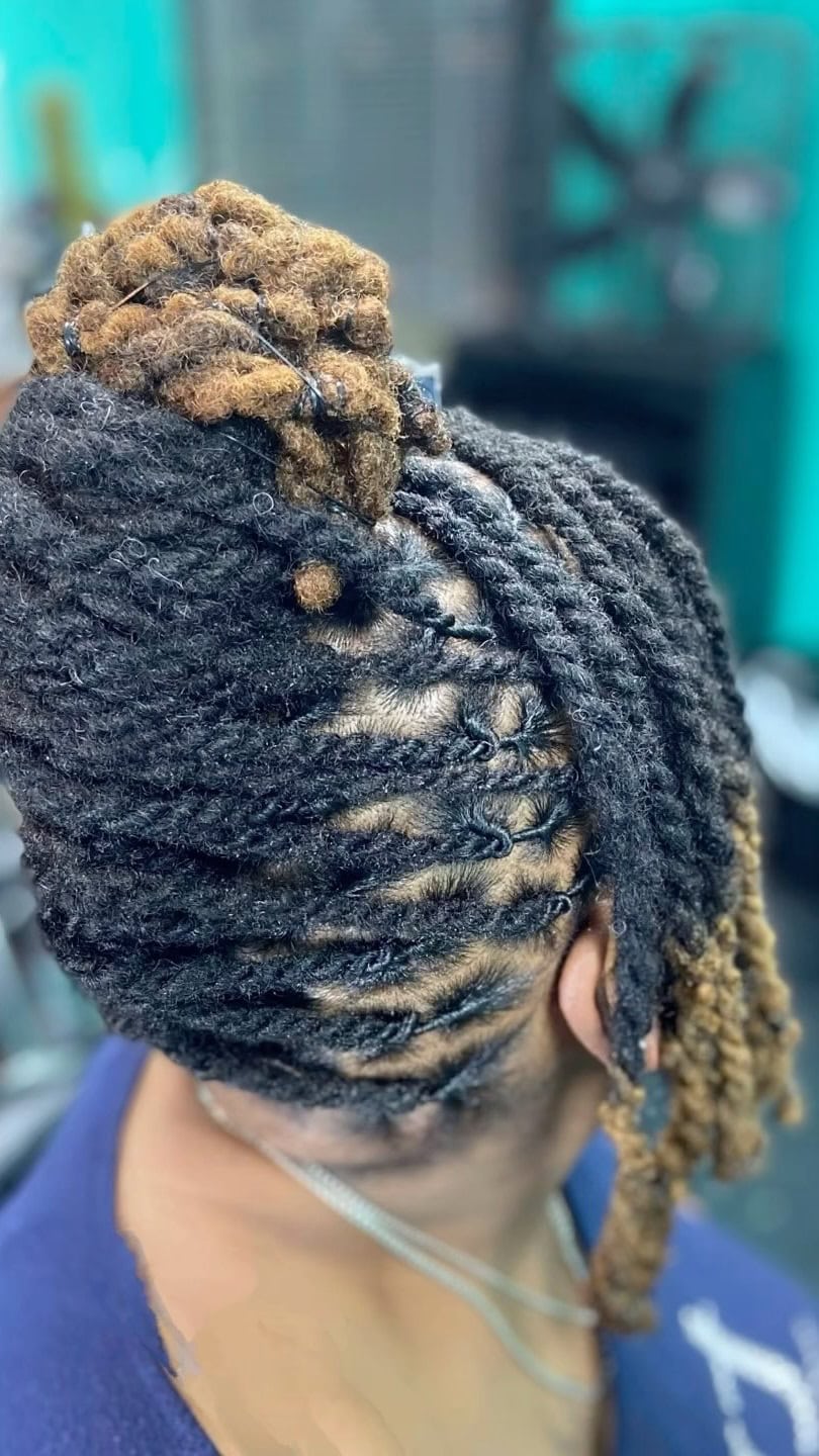 Two-Tone Bun With Grid Pattern — Retwist Locs