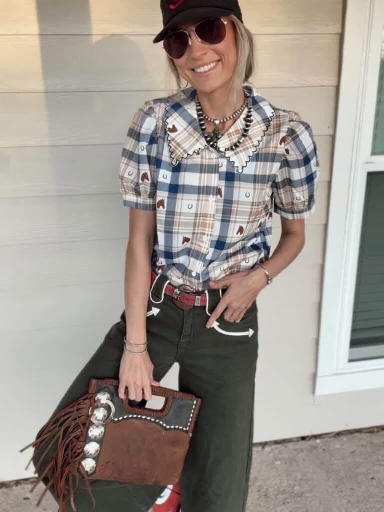 Plaid Shirt With Horse Motifs And Wide-Leg Pants Plaid Shirt With Horse Motifs And Wide-Leg Pants — Rodeo Outfits for Women