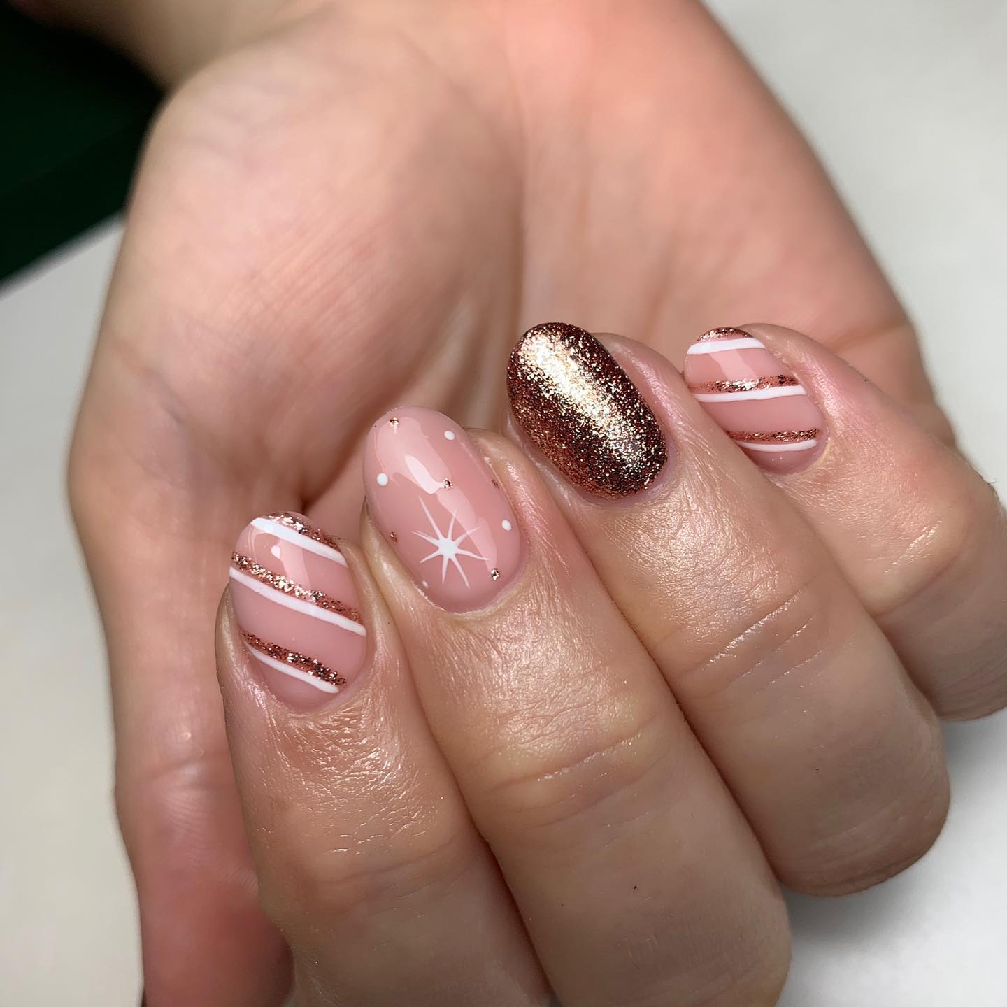 Rose Gold Glitter & Stripe Oval Nails