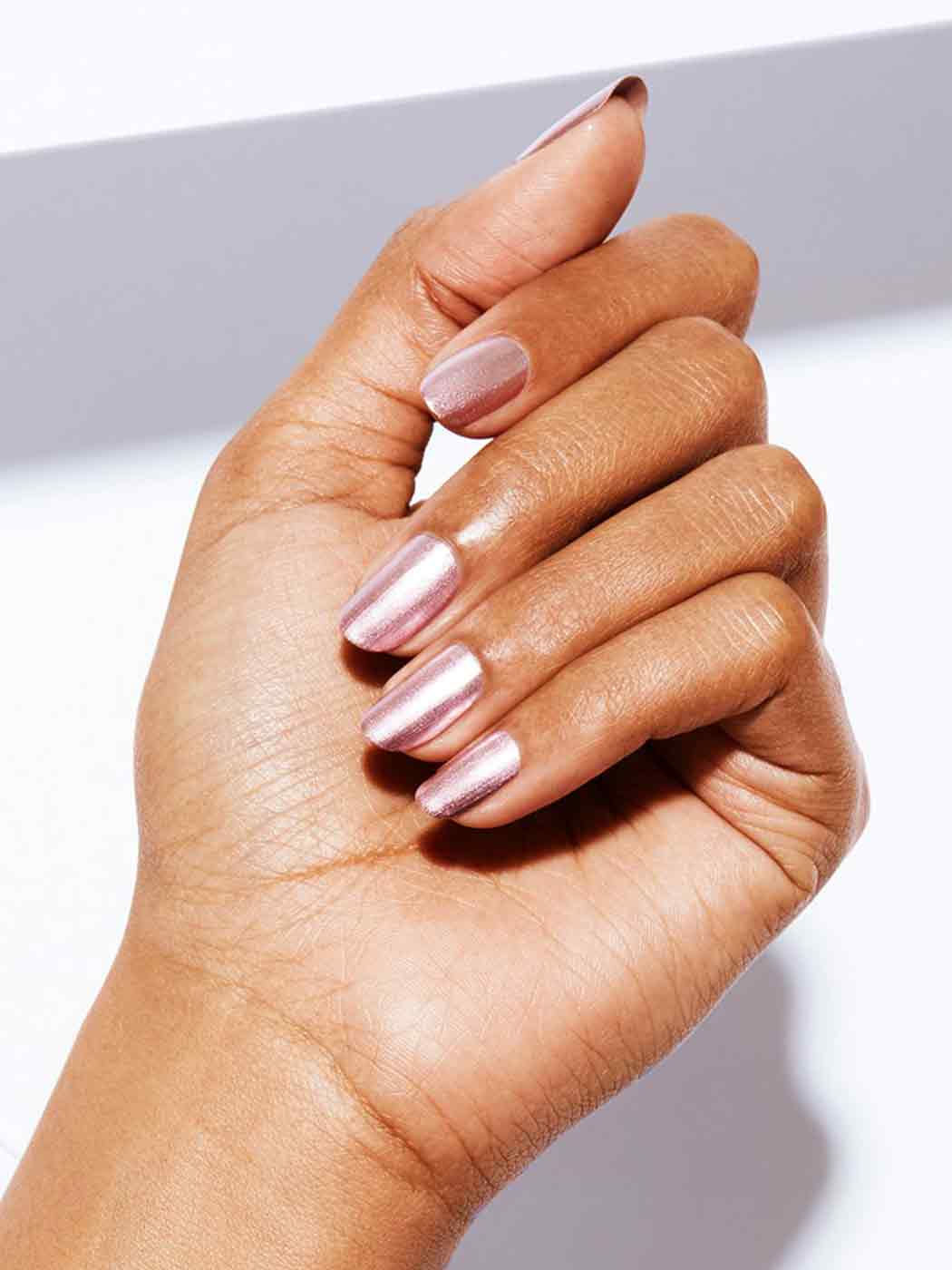 Short Almond Pale Rose Gold Shimmer Short Almond Pale Rose Gold Shimmer — Rose Gold Nails