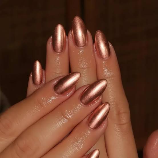 Short Almond Rose Gold Chrome Nails Short Almond Rose Gold Chrome Nails — Rose Gold Nails