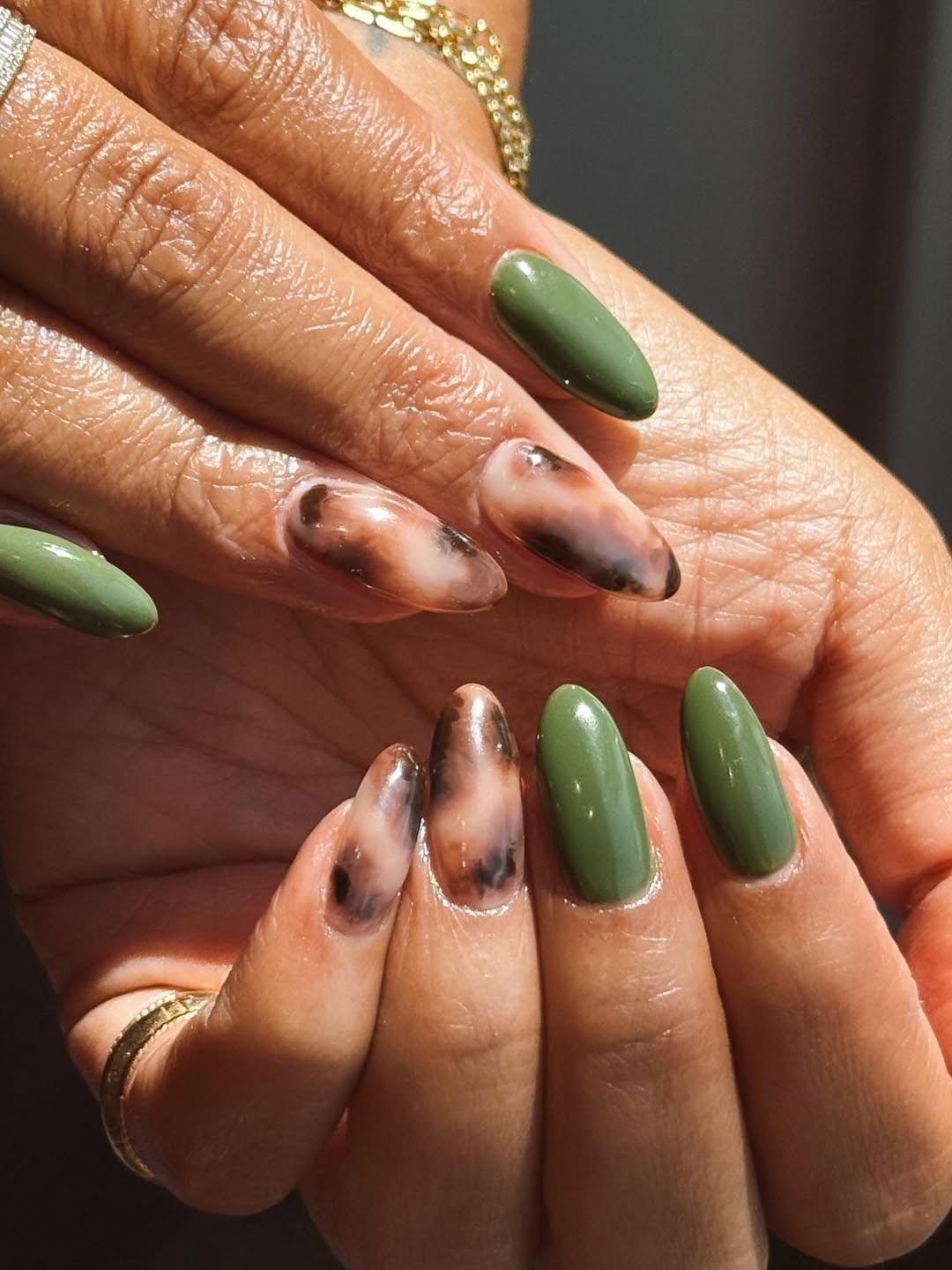 Almond Sage Green Brown Marble Glossy Nails — Sage Nails