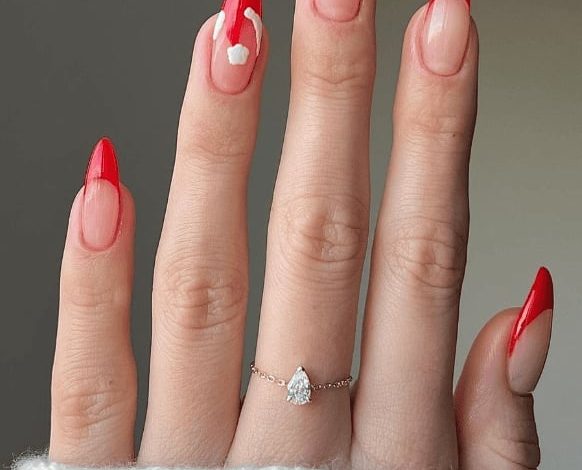 55+ Festive Christmas Nails For Glamorous Holiday Looks
