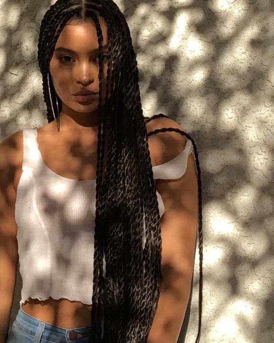 Long Wavy Black Senegalese Twists