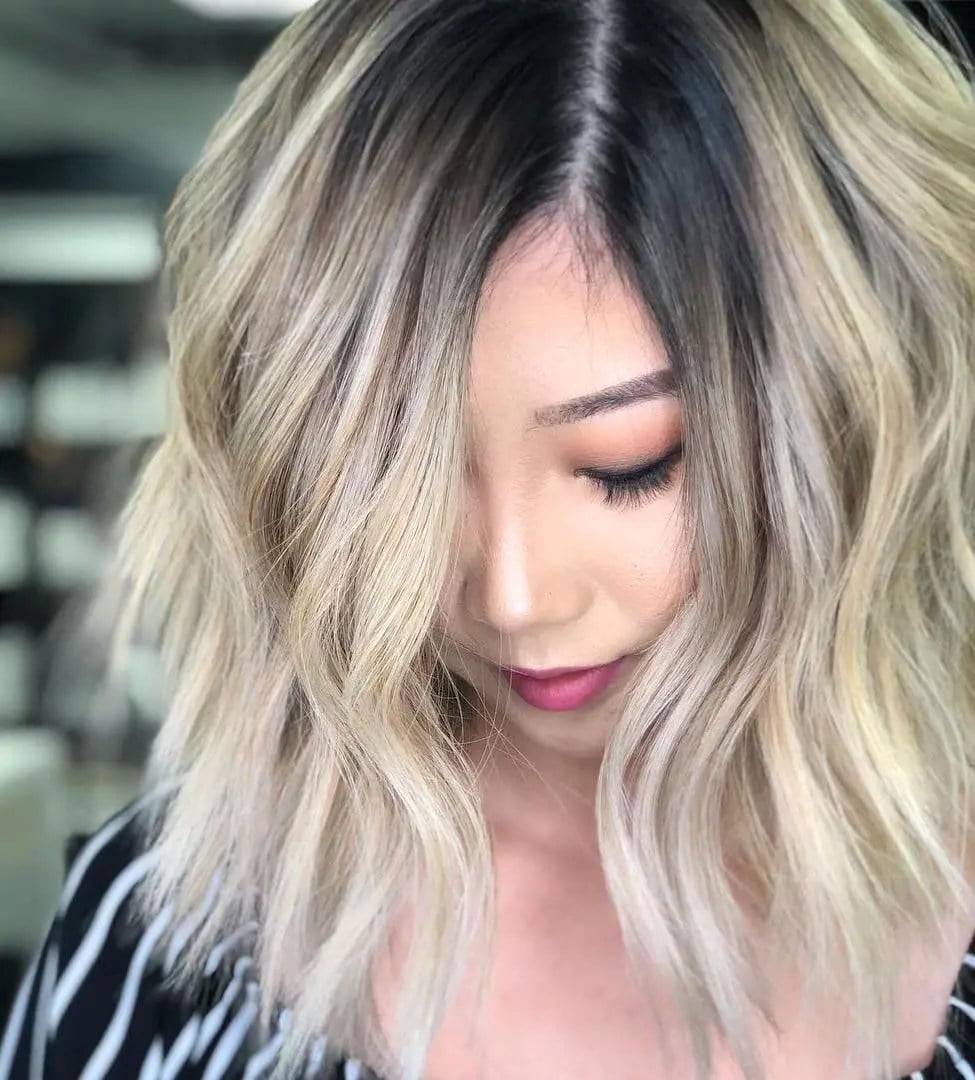 Shoulder Layers With Ash Blonde Shadow Shoulder Layers With Ash Blonde Shadow — Shadow Root