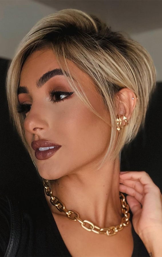 Stacked Pixie Bob With Icy Champagne Blonde Stacked Pixie Bob With Icy Champagne Blonde — Shadow Root