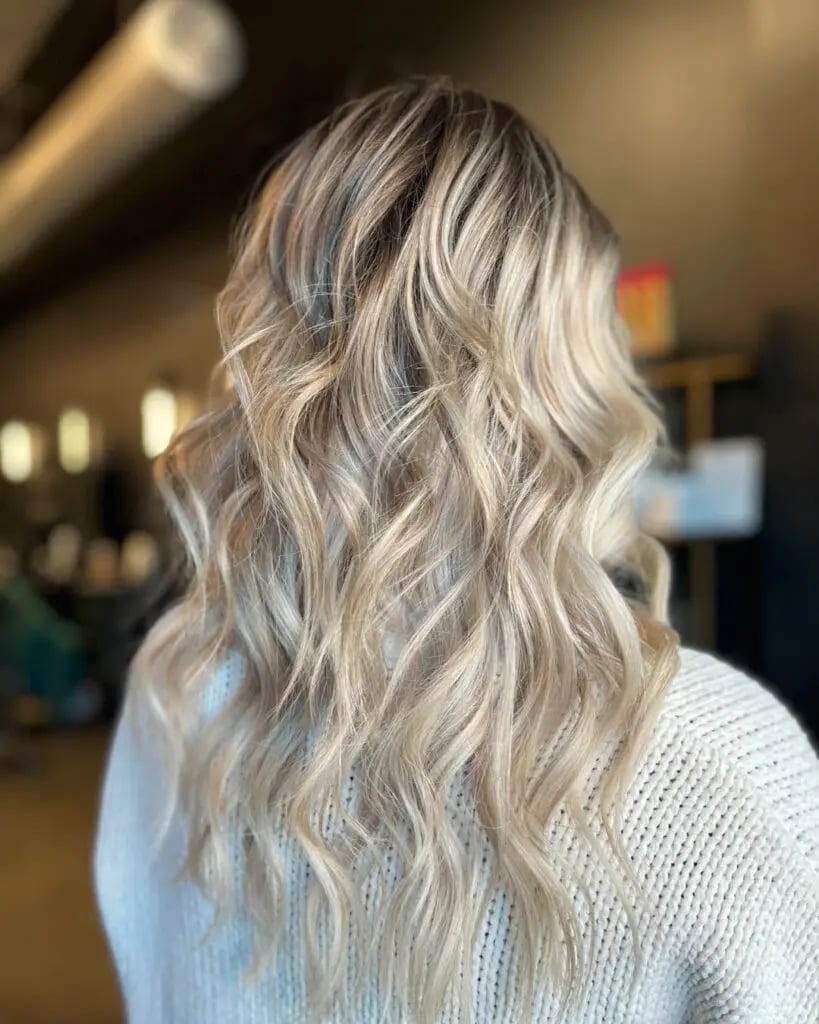 Mid-Back Waves With Ash Blonde Highlights and Long Layers Mid-Back Waves With Ash Blonde Highlights and Long Layers — Shadow Root