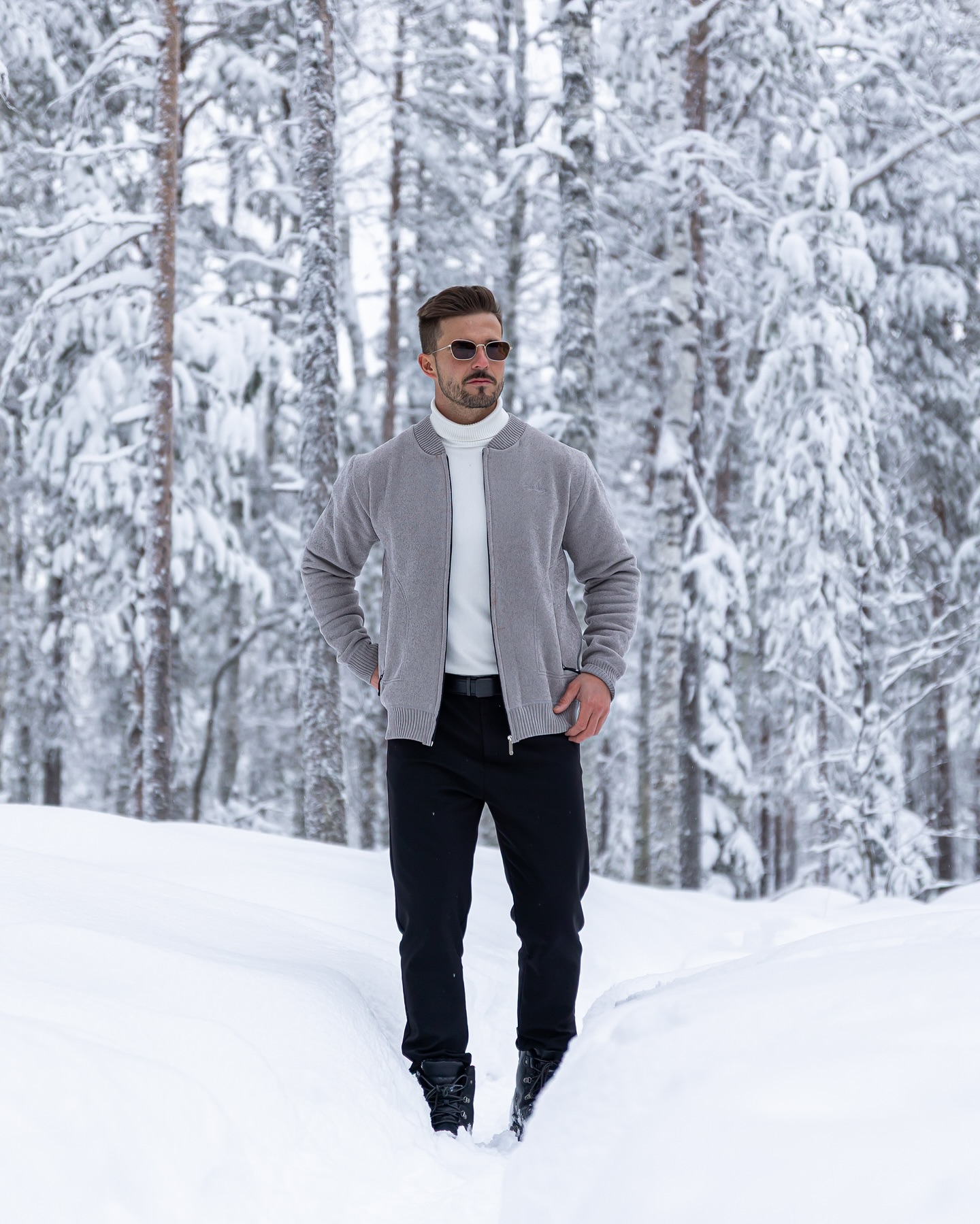 Sharp Monochrome Winter Look With Knit Bomber