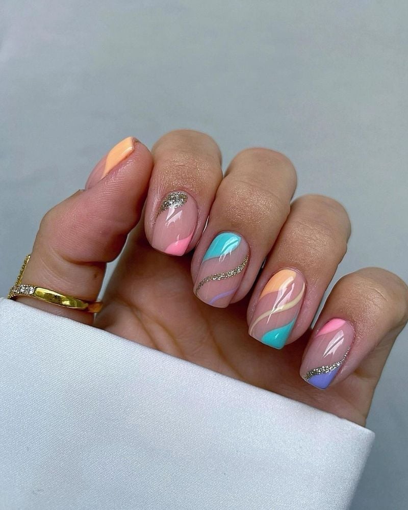 Pastel Abstract Glitter Short Oval Nails Pastel Abstract Glitter Short Oval Nails — Short Acrylic Nails