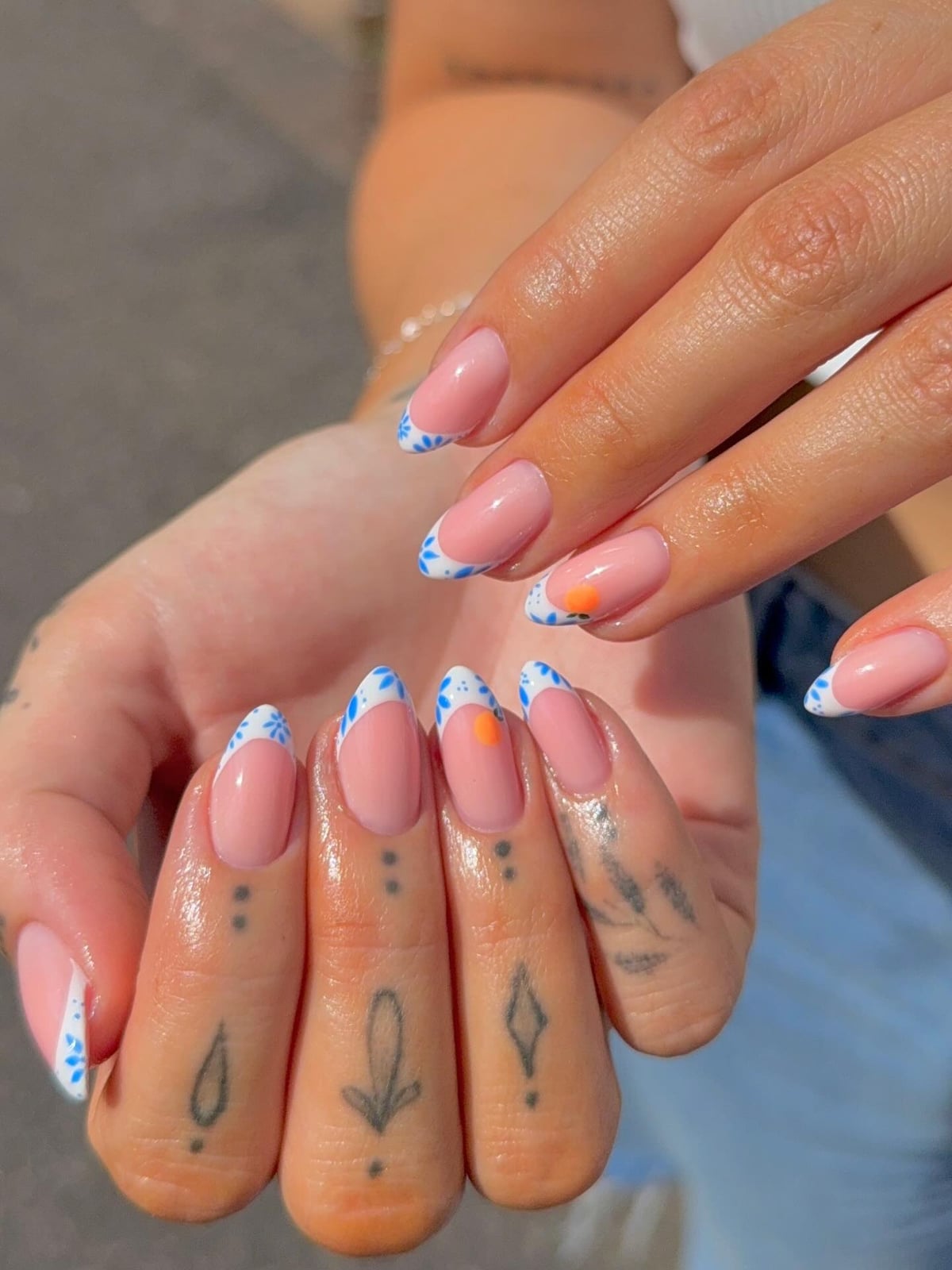 Floral Pattern French Tip Orange Dot Short Almond Nails Floral Pattern French Tip Orange Dot Short Almond Nails