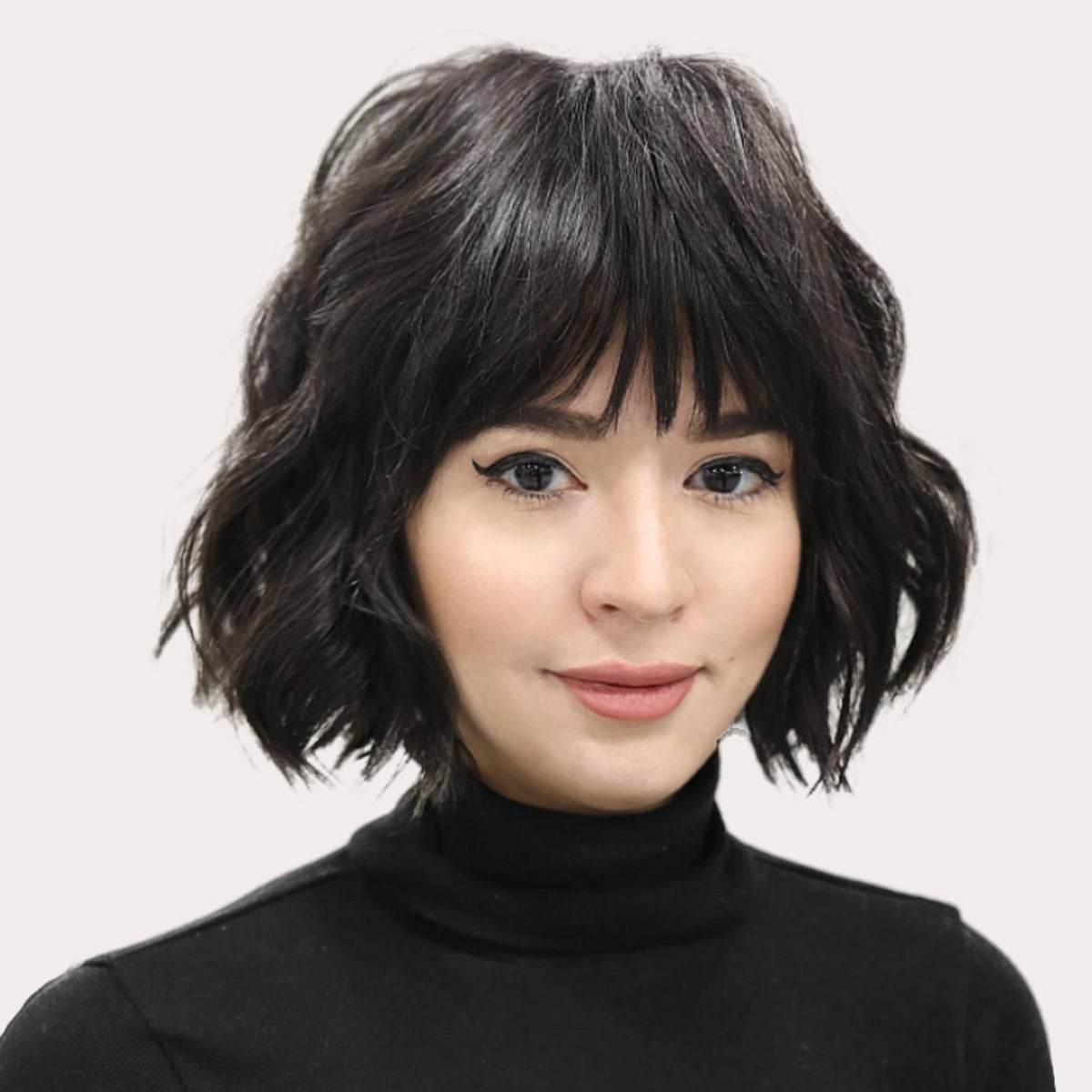 Textured Collarbone Bob With Blunt Bangs — Short Bob Hairstyles