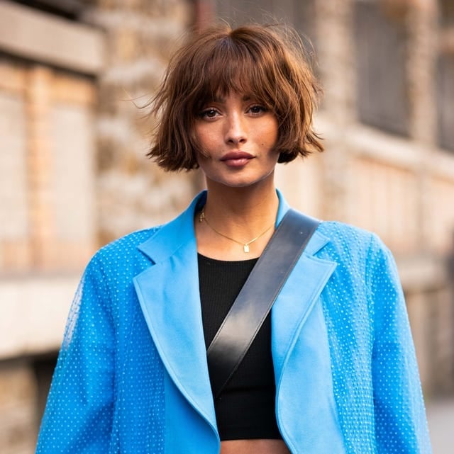 Medium Brown Bob With Highlights And Curtain Bangs, Chin — Short Bob Hairstyles