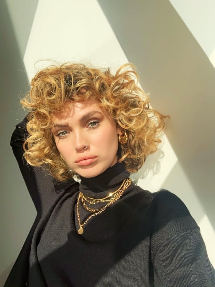 Thick Honey Blonde Bob With Curly Bangs Thick Honey Blonde Bob With Curly Bangs — Short Curly Hair