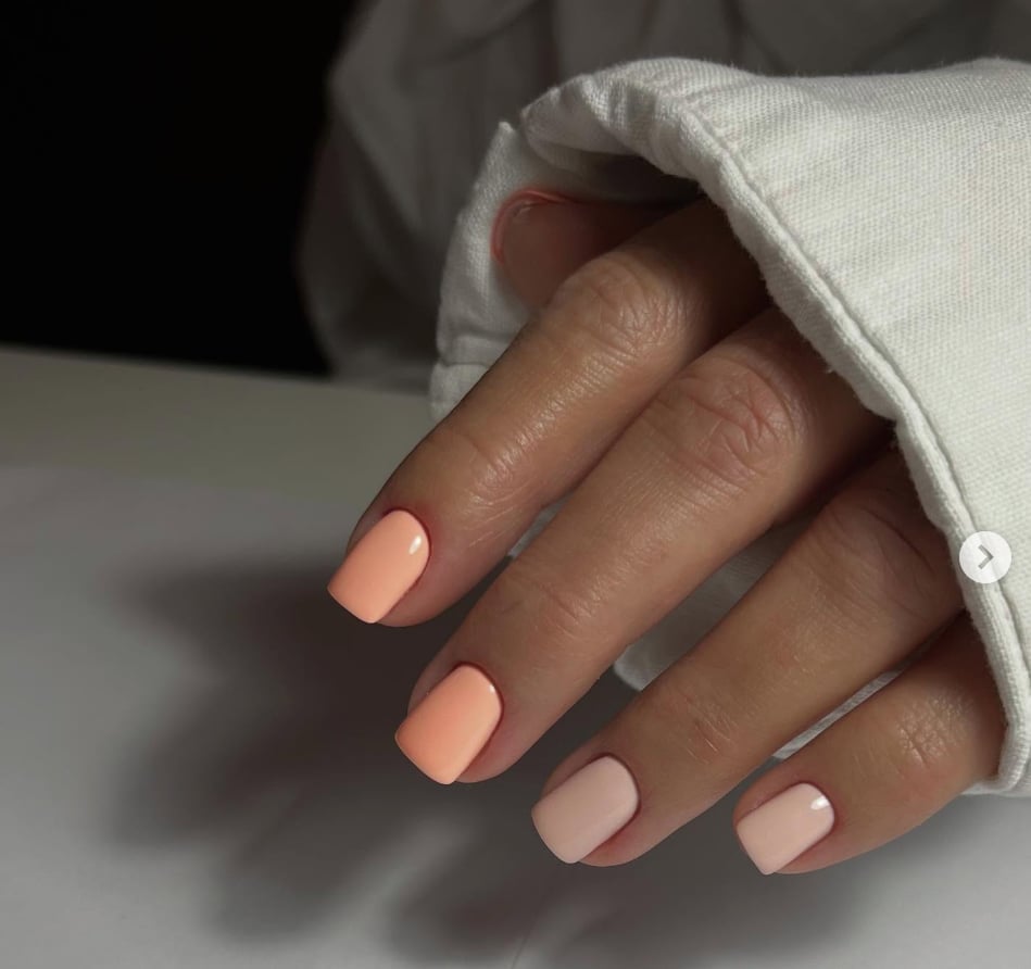 Chic Peach And Light Pink Solid Color Nails — Short Cute Nails