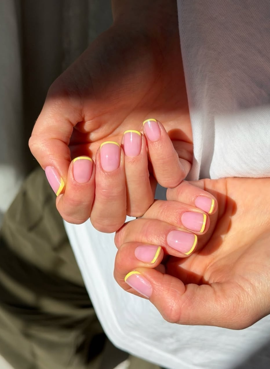 Soft Pink Bright Yellow Line Short Square Nails Soft Pink Bright Yellow Line Short Square Nails — Short French Tip Nails