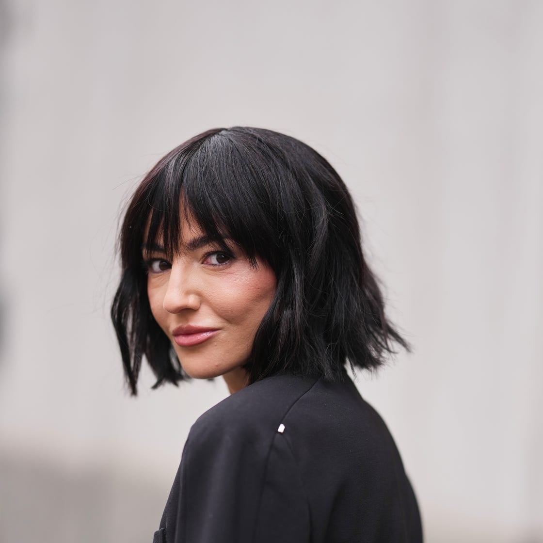 Black Wavy Shag With Curtain Bangs — Short Hair Haircuts