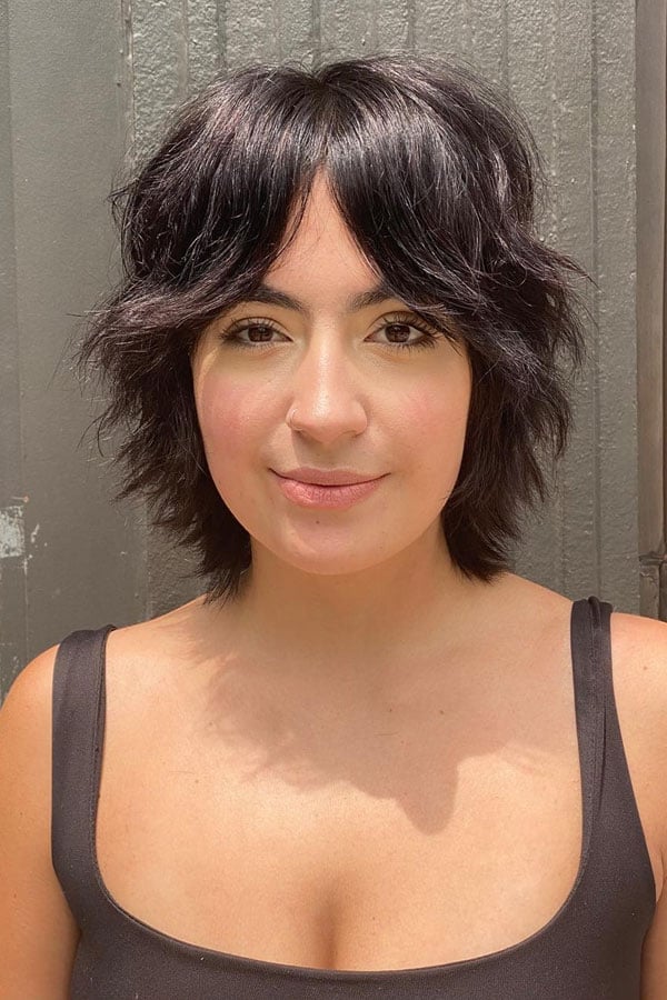 Collarbone Black Shag With Thick Wavy Texture — Short Shag Haircuts