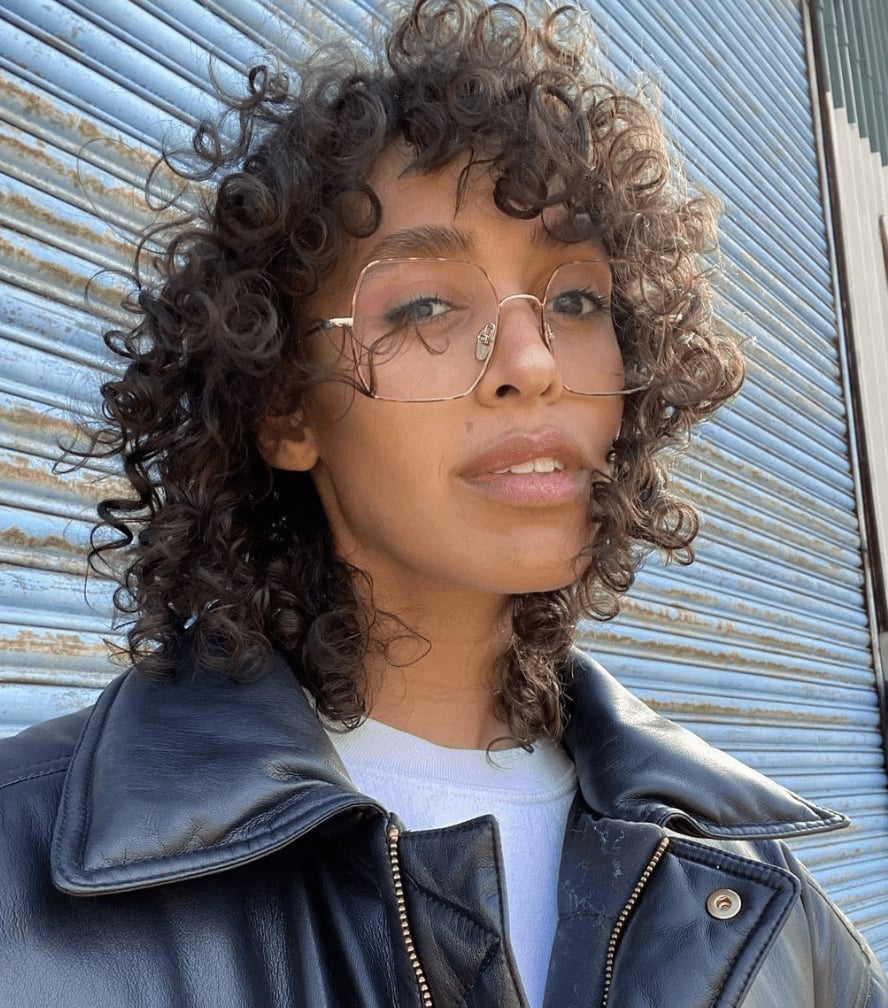 Collarbone Wolf Cut Curtain Bangs Curly Thick Hair — Short Wolf Cut