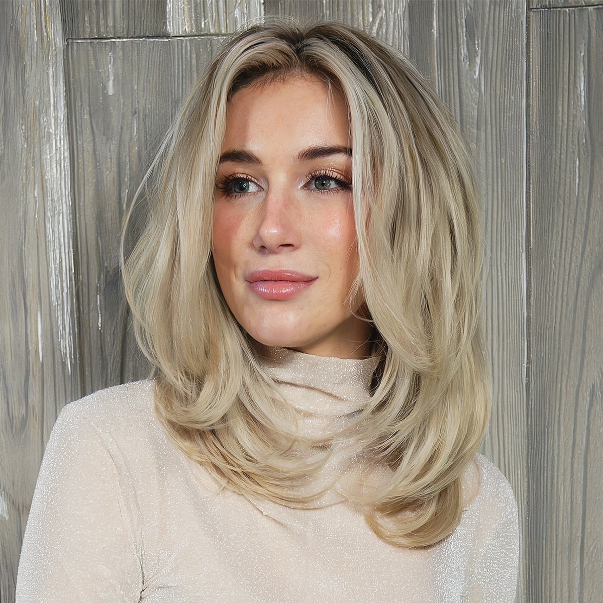 Collarbone Length Stacked Layers With No Bangs — Shoulder Length Haircuts