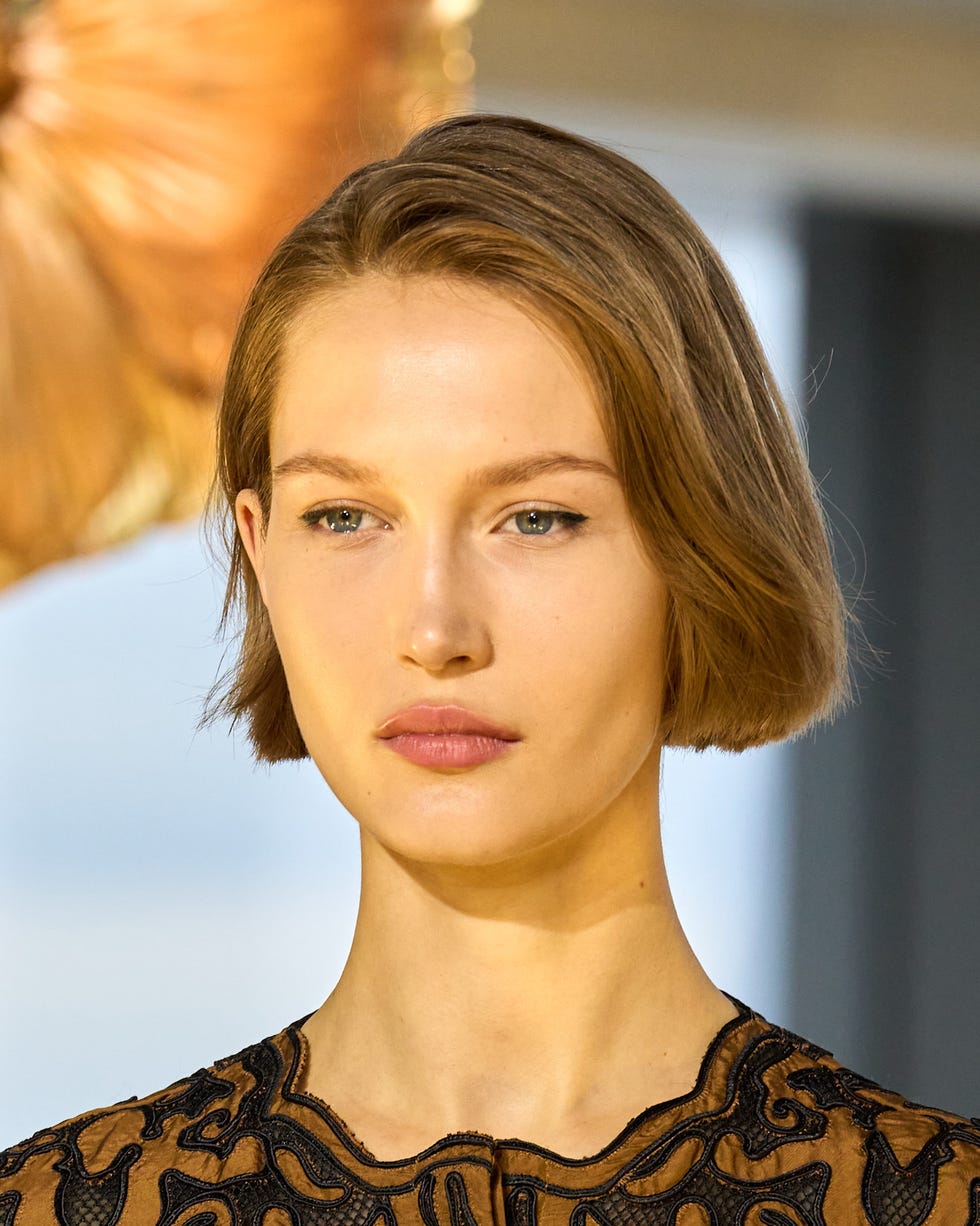 Sleek Chin Length Bob — Side Part