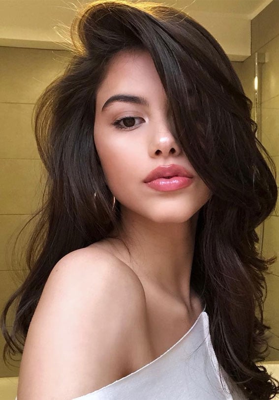 Layered Cut With Voluminous Side Part Bangs Layered Cut With Voluminous Side Part Bangs